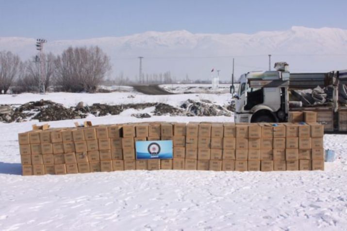 Piyasa Değeri 906 Bin TL Olan 151 Bin Paket Kaçak Sigara Ele Geçirildi